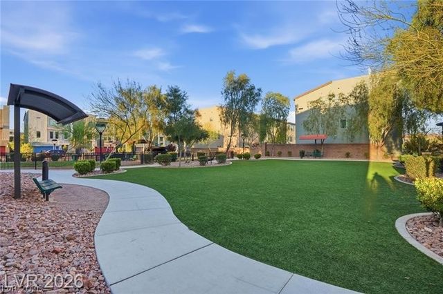 8083 Haywood Estate Avenue, Las Vegas, NV 89113