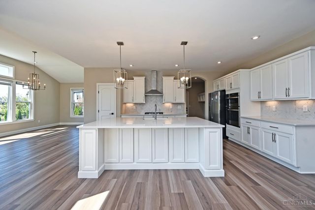 5677 Willow View Drive, Mason, OH 45040