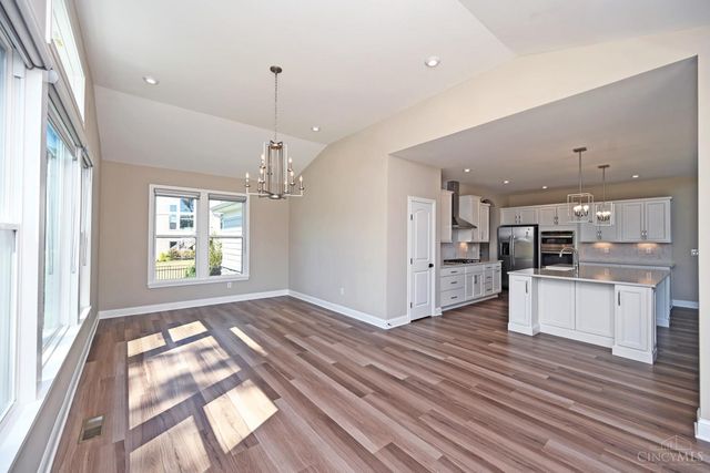 5677 Willow View Drive, Mason, OH 45040