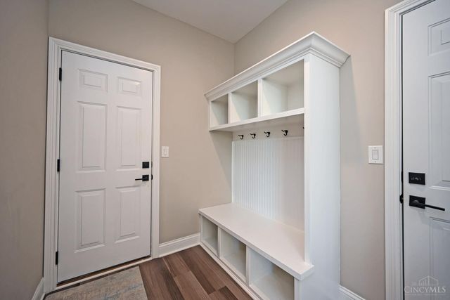 5677 Willow View Drive, Mason, OH 45040