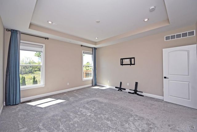 5677 Willow View Drive, Mason, OH 45040