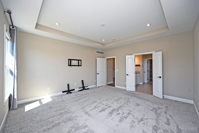 5677 Willow View Drive, Mason, OH 45040