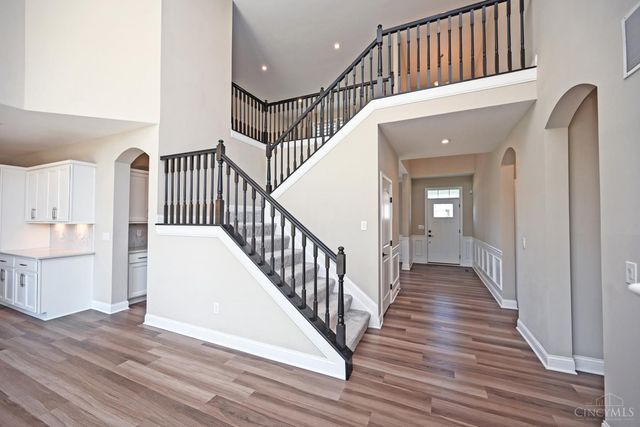 5677 Willow View Drive, Mason, OH 45040