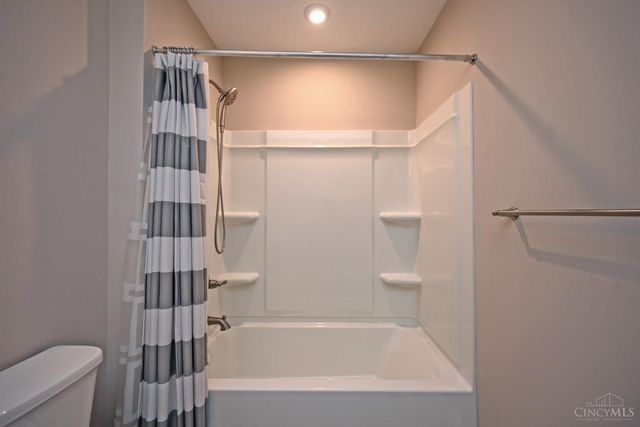 5677 Willow View Drive, Mason, OH 45040