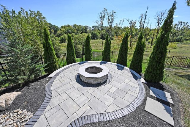 5677 Willow View Drive, Mason, OH 45040