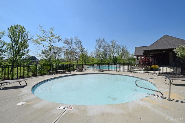 5677 Willow View Drive, Mason, OH 45040