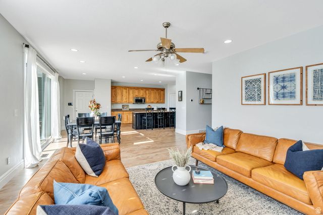 4385 W OPEN HILL DR, South Jordan, UT 84009