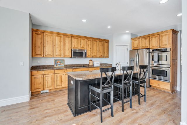 4385 W OPEN HILL DR, South Jordan, UT 84009