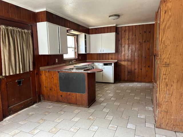 19637 E American Avenue, Reedley, CA 93654