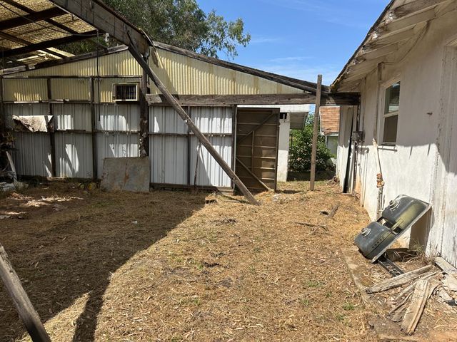 19637 E American Avenue, Reedley, CA 93654