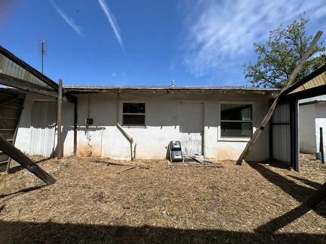 19637 E American Avenue, Reedley, CA 93654