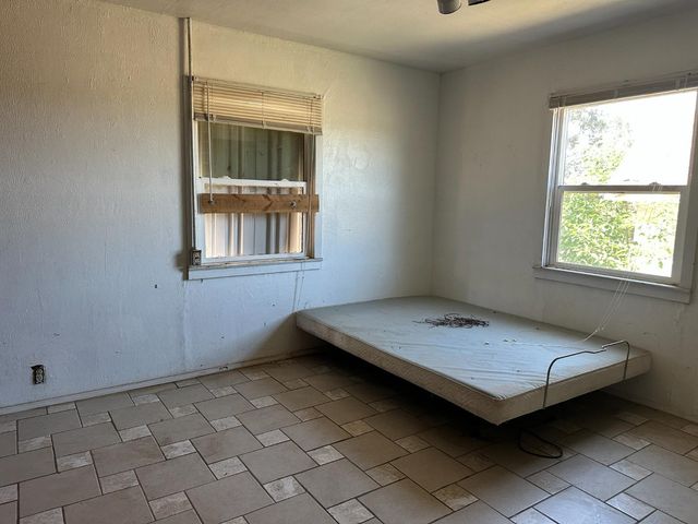19637 E American Avenue, Reedley, CA 93654