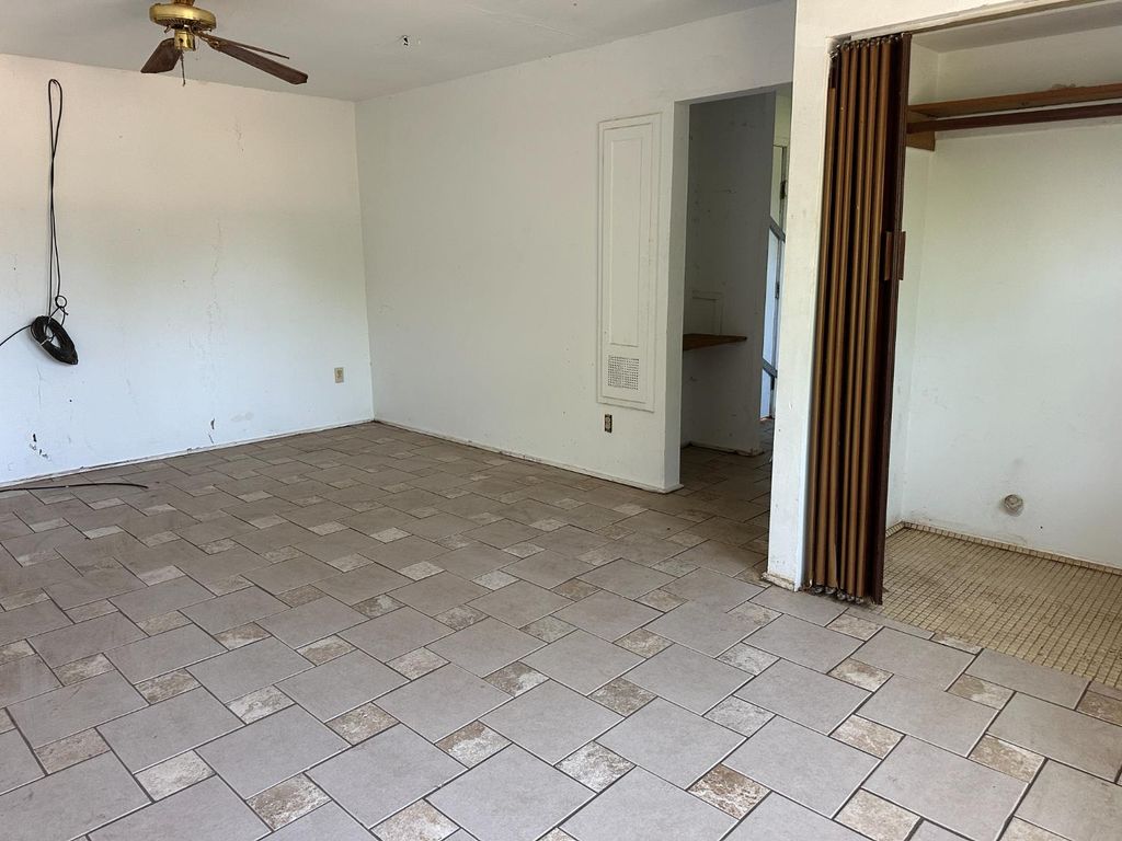 Image 18 of property listing at 19637 E American Avenue, Reedley, CA 93654