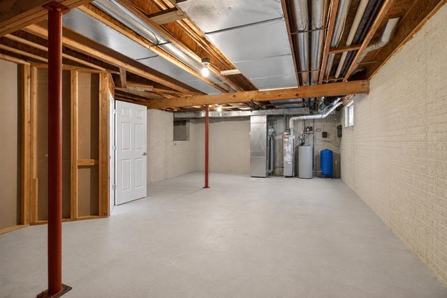 7655 Riverside Road, Brooklyn, MI 49230
