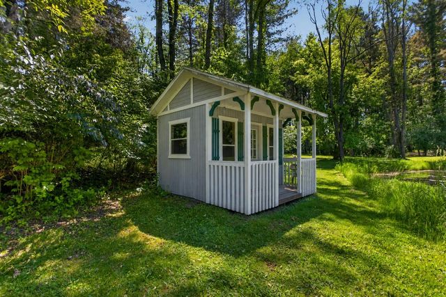 7655 Riverside Road, Brooklyn, MI 49230