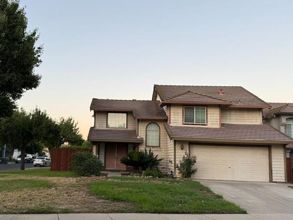 804 Salina Dr., Modesto, CA 95357