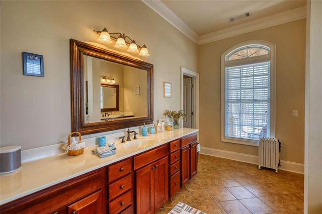 100 Oak Forest Drive, Oxford, GA 30054