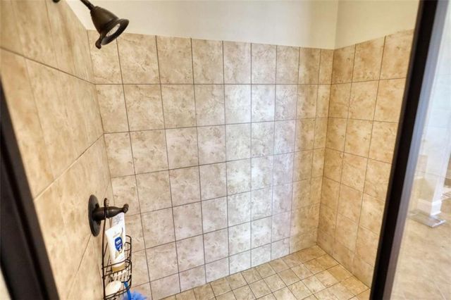 100 Oak Forest Drive, Oxford, GA 30054