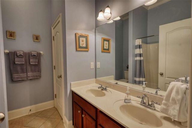 100 Oak Forest Drive, Oxford, GA 30054