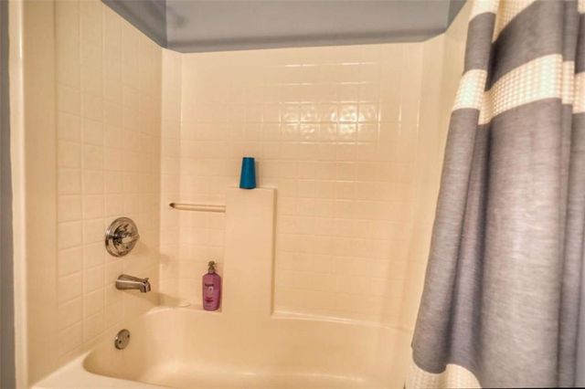 100 Oak Forest Drive, Oxford, GA 30054