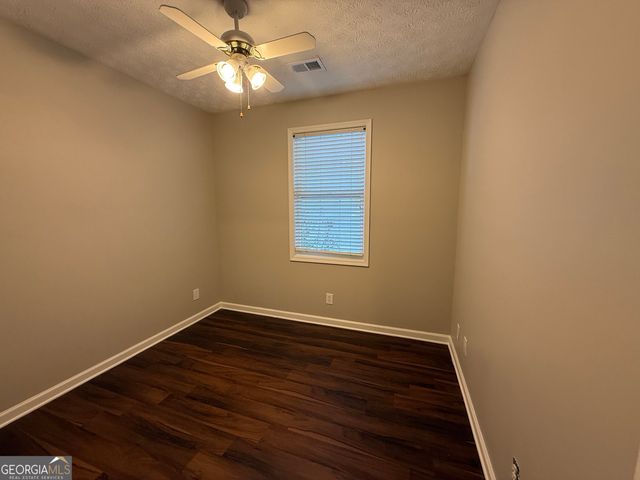 345 Windcroft Circle NW, Acworth, GA 30101