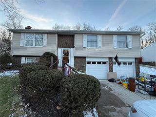 122 Crestwood Dr, Shaler, PA 15209