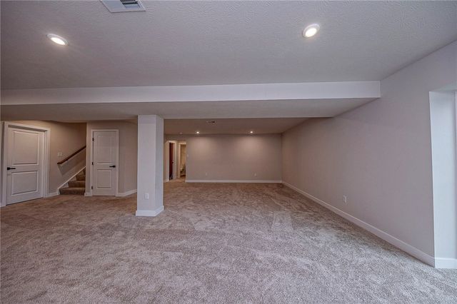 6453 Marco Ct, North Huntingdon, PA 15642