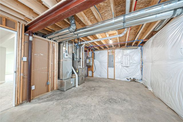 6453 Marco Ct, North Huntingdon, PA 15642