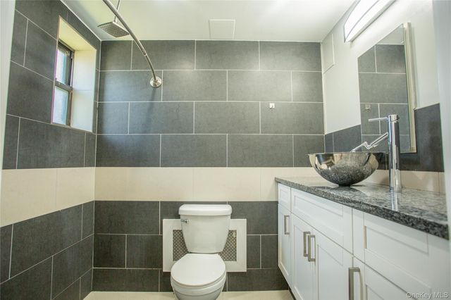 302 E Broadway B, Long Beach, NY 11561