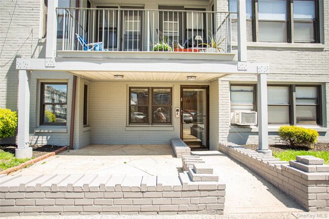 302 E Broadway B, Long Beach, NY 11561