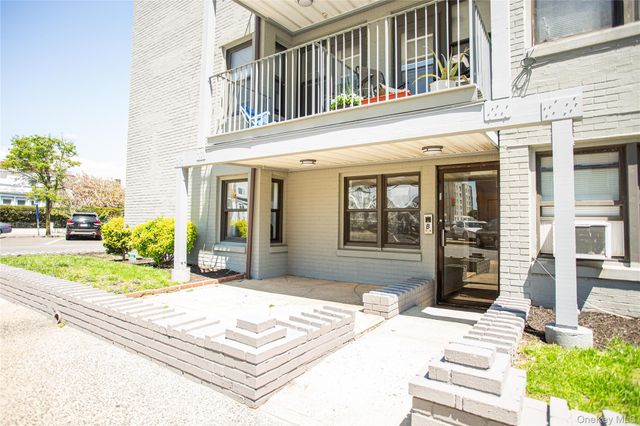 302 E Broadway B, Long Beach, NY 11561