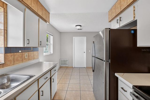 493 APOPKA HILLS CIRCLE, Apopka, FL 32703