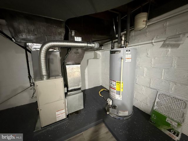 3405 CARPENTER ST SE, Washington, DC 20020