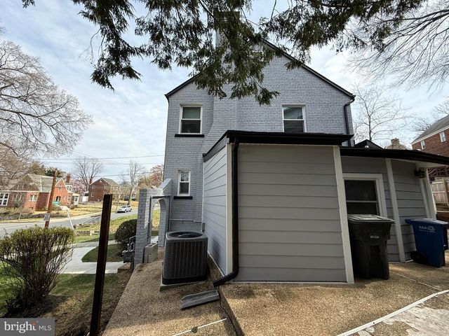 3405 CARPENTER ST SE, Washington, DC 20020