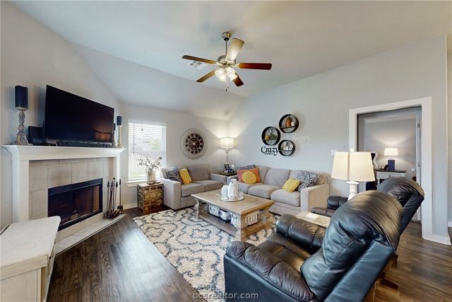 3404 Alsace Court, Bryan, TX 77808