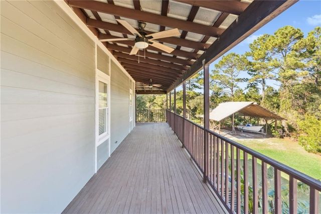 281 Marsh Breeze Lane, Waverly, GA 31565