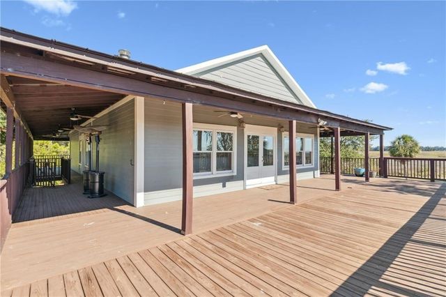 281 Marsh Breeze Lane, Waverly, GA 31565