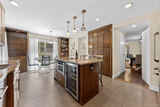 246 Hamlet Drive, Jericho, NY 11753