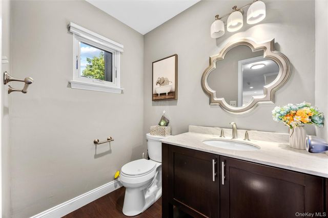 246 Hamlet Drive, Jericho, NY 11753