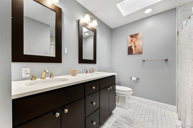 246 Hamlet Drive, Jericho, NY 11753