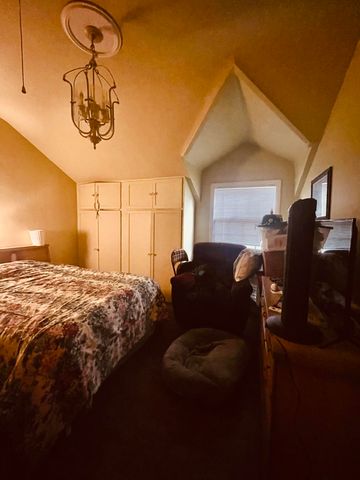 8810 Osborne Road, Highland, IN 46322