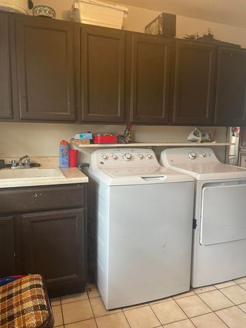 8810 Osborne Road, Highland, IN 46322