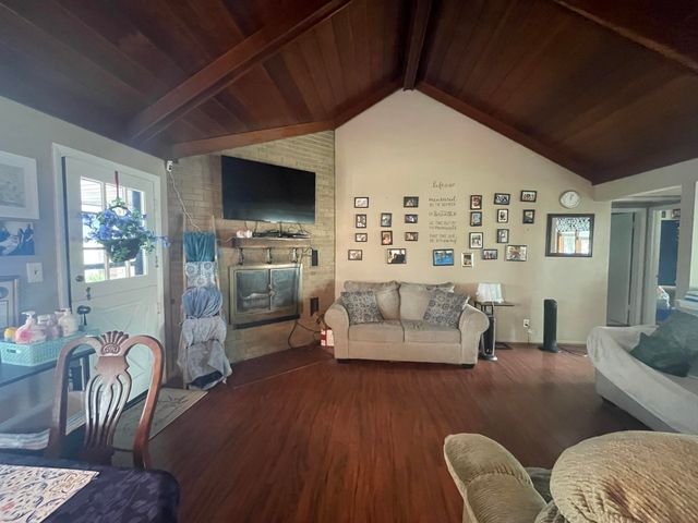 8810 Osborne Road, Highland, IN 46322