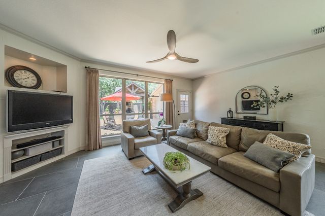 415 Thistle Court, Southlake, TX 76092