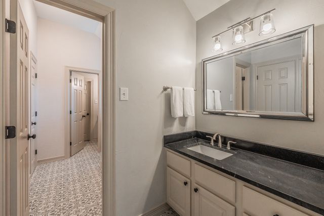 415 Thistle Court, Southlake, TX 76092