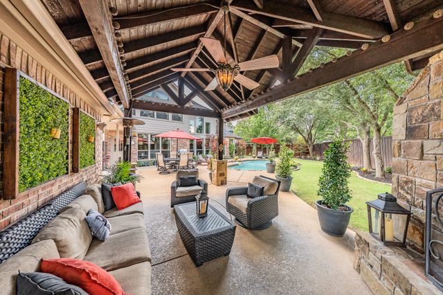 415 Thistle Court, Southlake, TX 76092