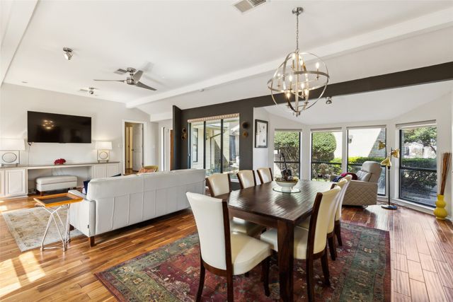 1207 Middlebrook Place, Dallas, TX 75208