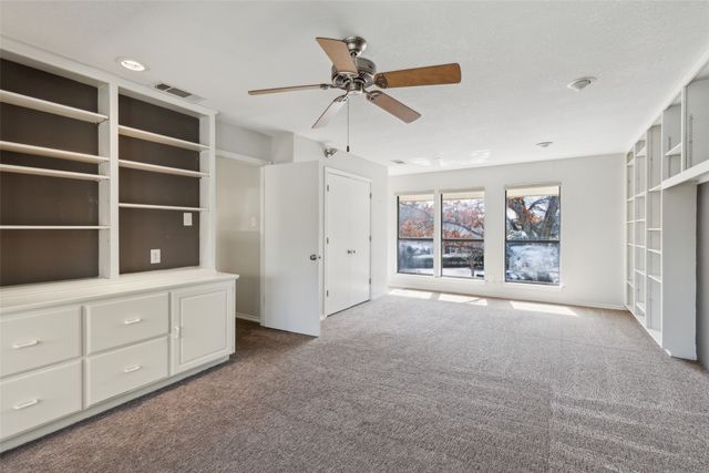 1207 Middlebrook Place, Dallas, TX 75208