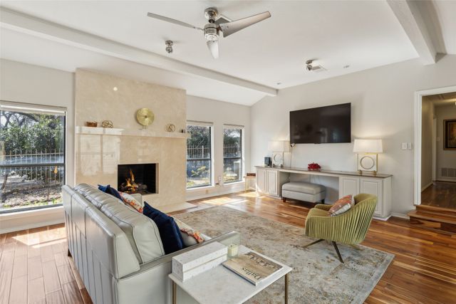 1207 Middlebrook Place, Dallas, TX 75208