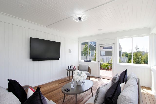 79 Cobblestone Circle, Mashpee, MA 02649